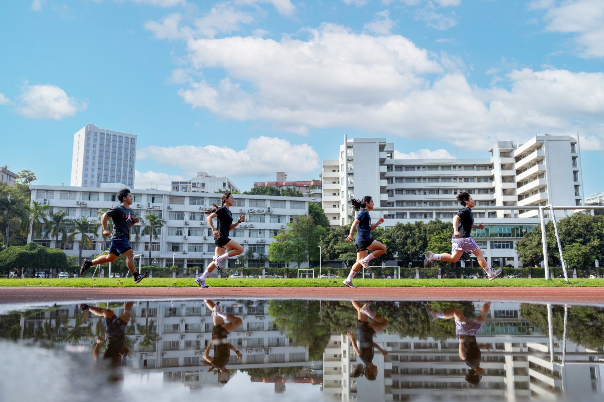 国内一流国际知名